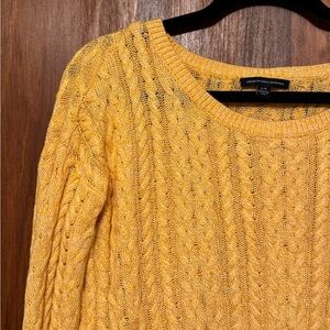 American Eagle Outfitters Women’s Yellow Sweater - Size Large